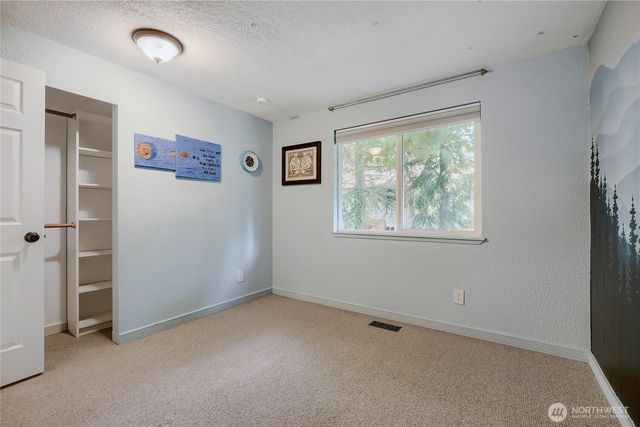 11821 SE 67th Place, Bellevue, WA 98006