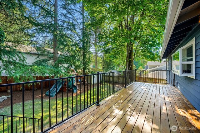 11821 SE 67th Place, Bellevue, WA 98006