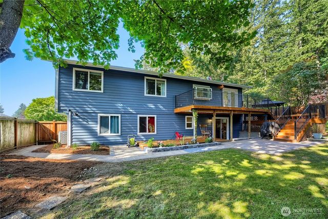 11821 SE 67th Place, Bellevue, WA 98006