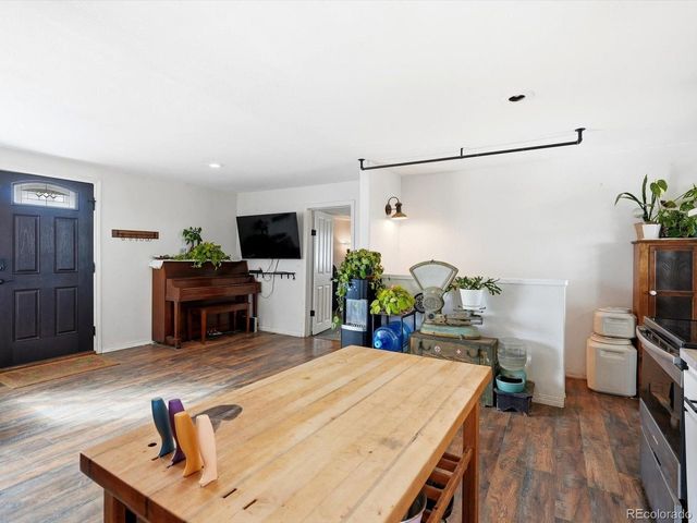 360 S 7th Ave, Brighton, CO 80601