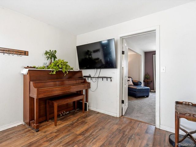 360 S 7th Ave, Brighton, CO 80601