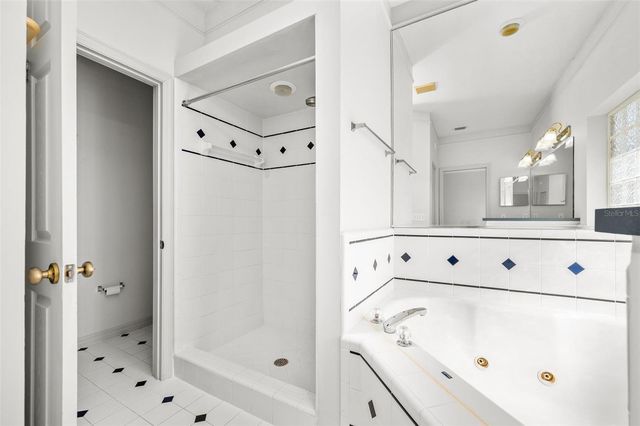 4360 NW 36TH TERRACE, Gainesville, FL 32605