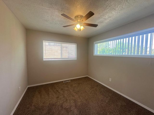 4518 MOUNTAIN Road NE, Albuquerque, NM 87110