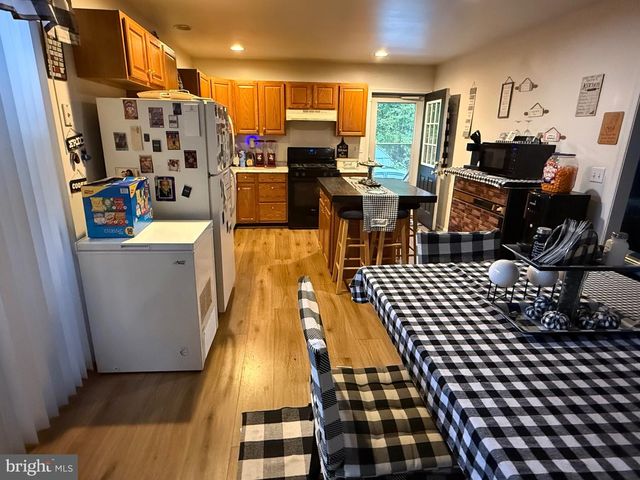 8706 ELM RD, Chestertown, MD 21620