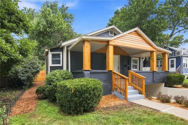 4734 Mission Road, Roeland Park, KS 66205