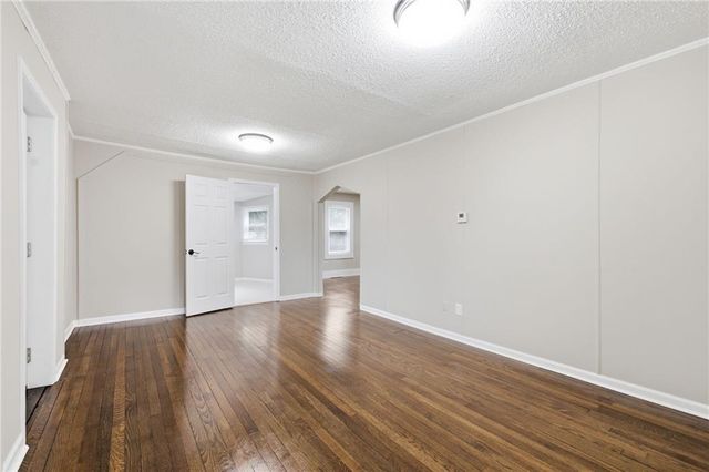 4734 Mission Road, Roeland Park, KS 66205