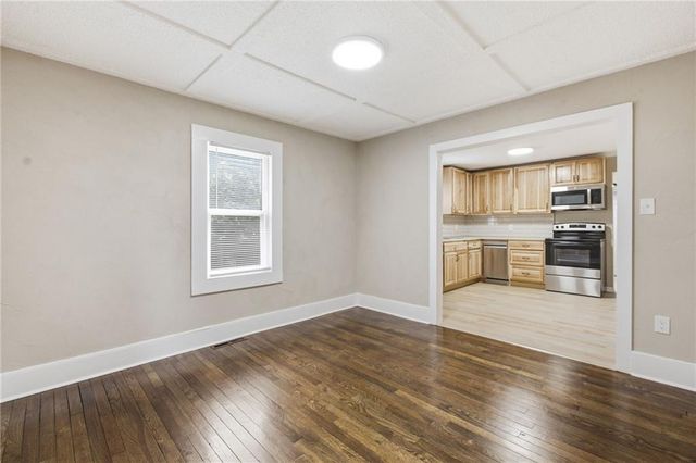 4734 Mission Road, Roeland Park, KS 66205
