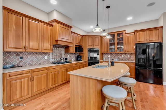 15 Rockspray Court, Howell, NJ 07731