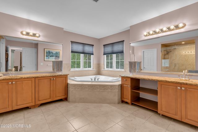 15 Rockspray Court, Howell, NJ 07731