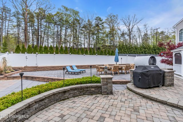 15 Rockspray Court, Howell, NJ 07731