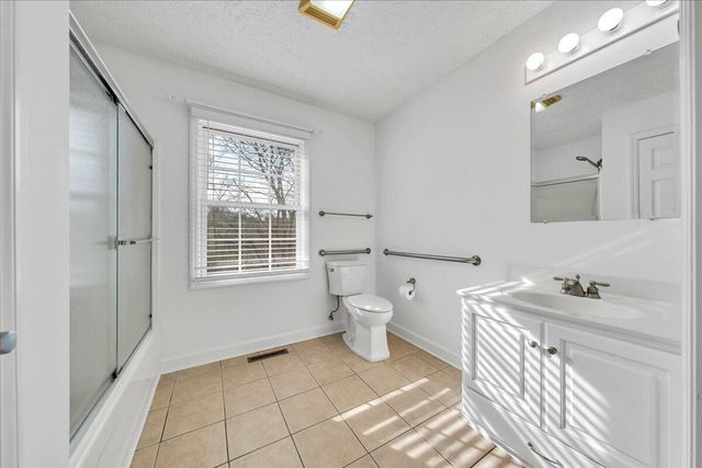 565 Donald AVE, Rocky Mount, VA 24151