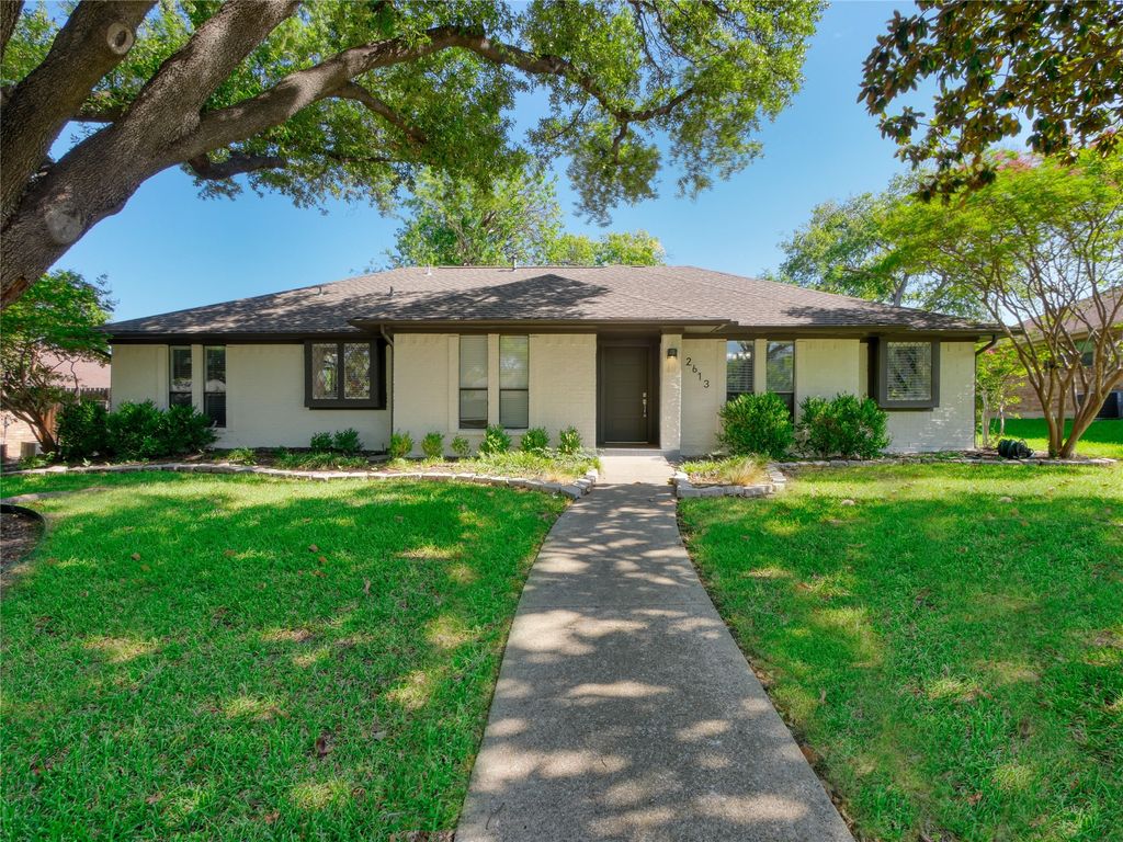 2613 Ramblewood Drive, Carrollton, TX 75006
