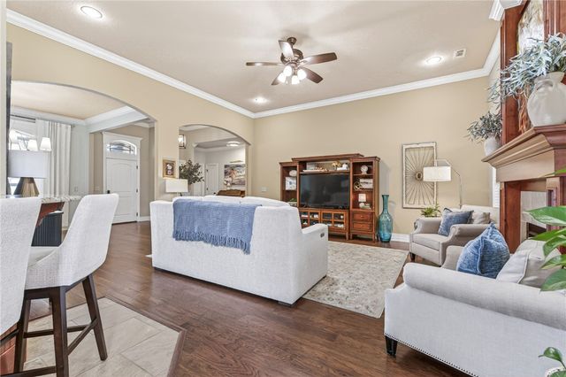 6105 W Bainbridge Drive, Rogers, AR 72758