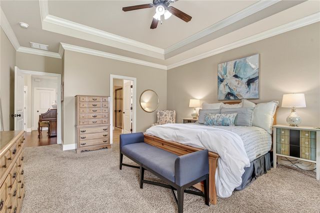 6105 W Bainbridge Drive, Rogers, AR 72758