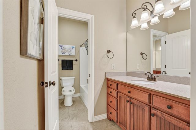 6105 W Bainbridge Drive, Rogers, AR 72758