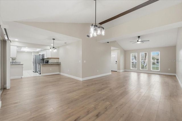 1422 PERIWINKLE COURT, Lakeland, FL 33811