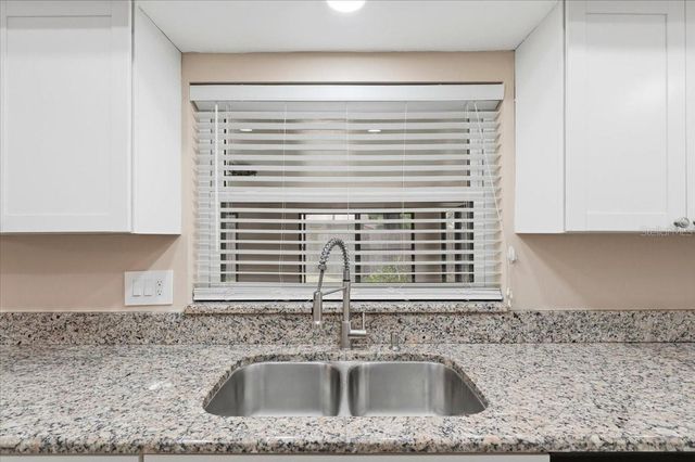 1422 PERIWINKLE COURT, Lakeland, FL 33811