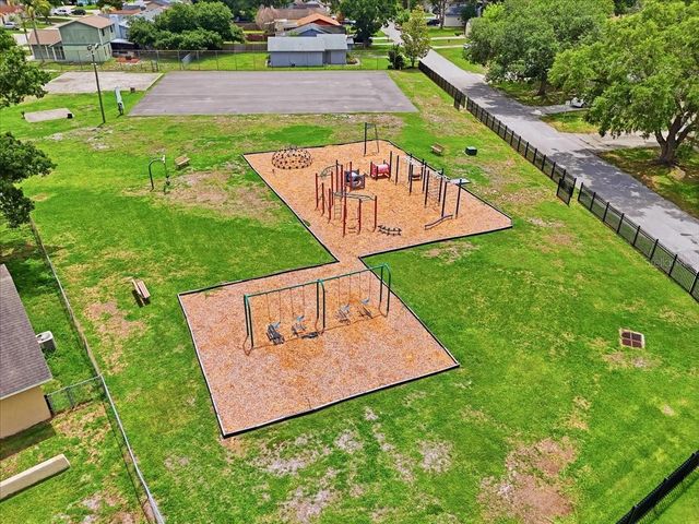 1422 PERIWINKLE COURT, Lakeland, FL 33811
