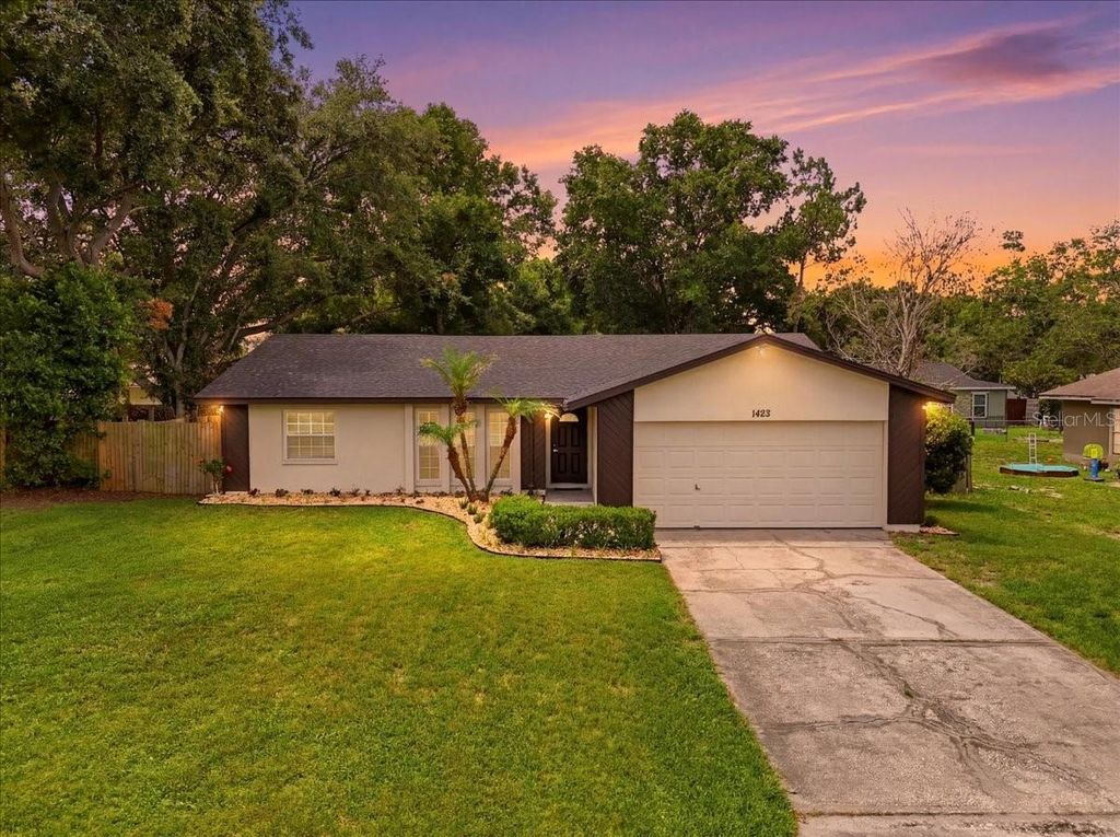 1422 PERIWINKLE COURT, Lakeland, FL 33811