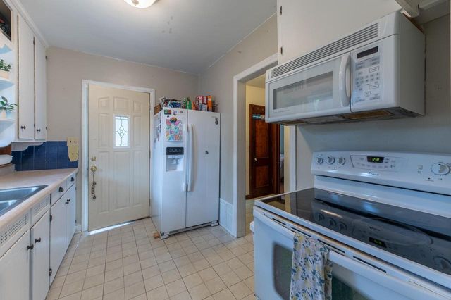723 W Fulton Street, Edgerton, WI 53534