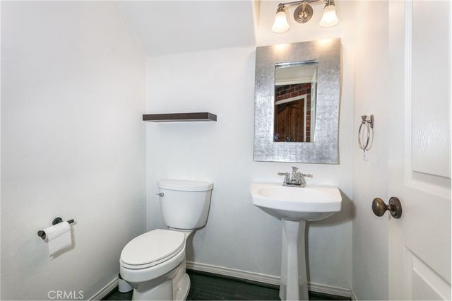 1175 Corte Riviera, Camarillo, CA 93010