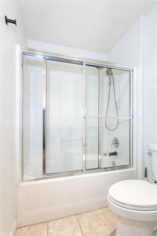 1175 Corte Riviera, Camarillo, CA 93010