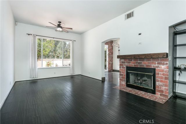 1175 Corte Riviera, Camarillo, CA 93010