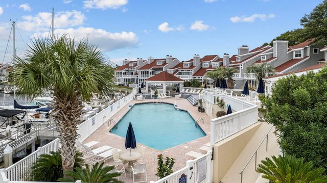 4396 Baldwin Ave Apt 112, Little River, SC 29566