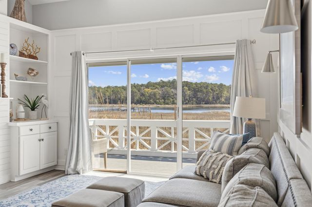 4396 Baldwin Ave Apt 112, Little River, SC 29566