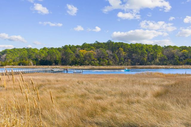 4396 Baldwin Ave Apt 112, Little River, SC 29566