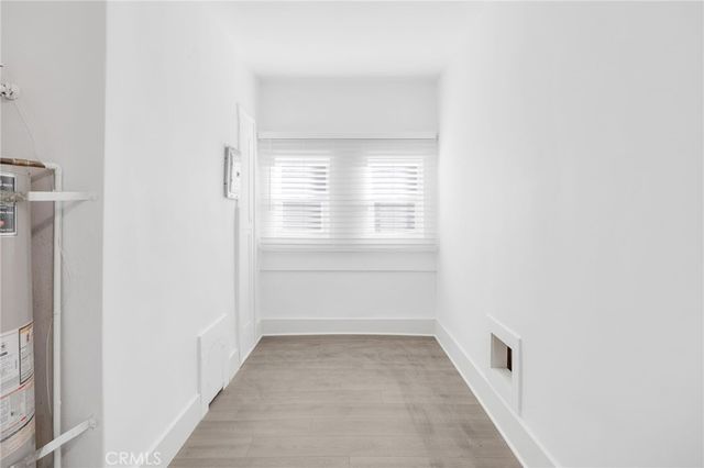 548 N Kenmore, Los Angeles, CA 90004