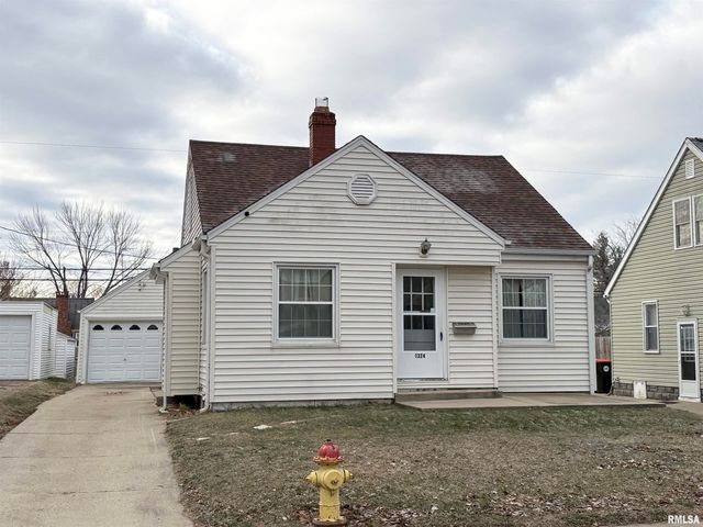 1324 W CIRCLE Road, Peoria, IL 61604