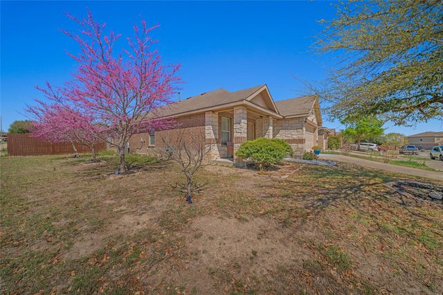 111 Lynn Crest BND, Buda, TX 78610