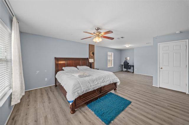 111 Lynn Crest BND, Buda, TX 78610
