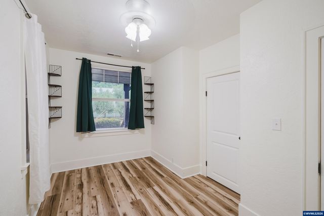 1994 Lee St SE, Salem, OR 97301