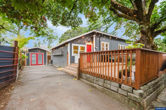 1994 Lee St SE, Salem, OR 97301