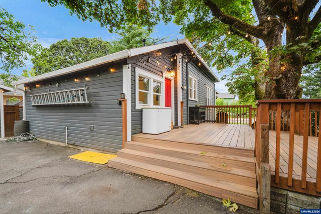 1994 Lee St SE, Salem, OR 97301