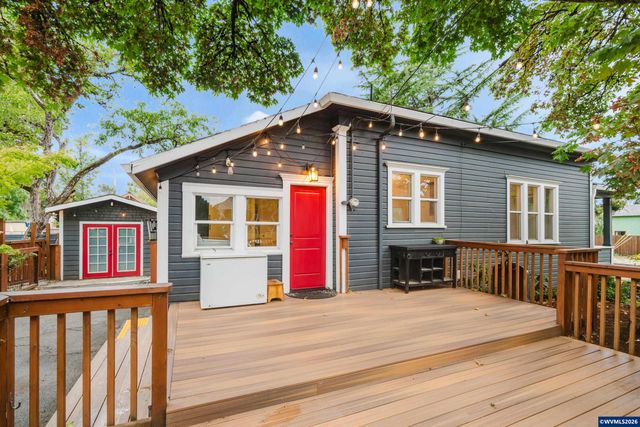 1994 Lee St SE, Salem, OR 97301