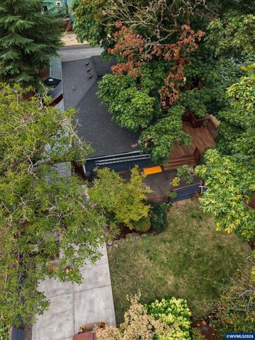 1994 Lee St SE, Salem, OR 97301