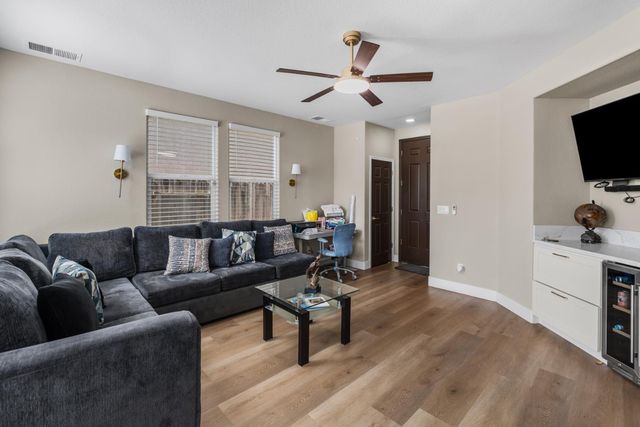 3393 Soda Way, Sacramento, CA 95834