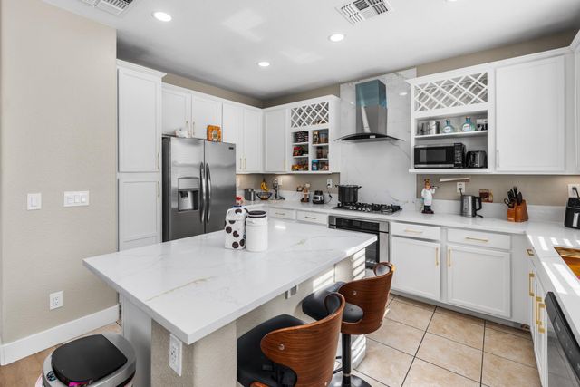 3393 Soda Way, Sacramento, CA 95834