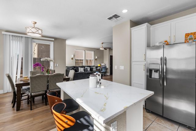 3393 Soda Way, Sacramento, CA 95834