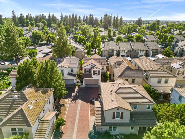 3393 Soda Way, Sacramento, CA 95834