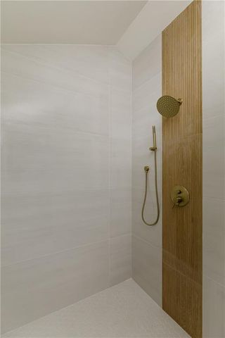 7416 Juniper Drive, Prairie Village, KS 66208