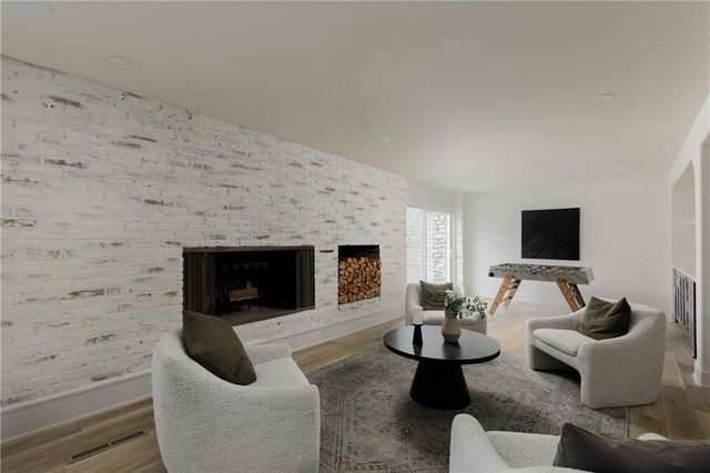 7416 Juniper Drive, Prairie Village, KS 66208