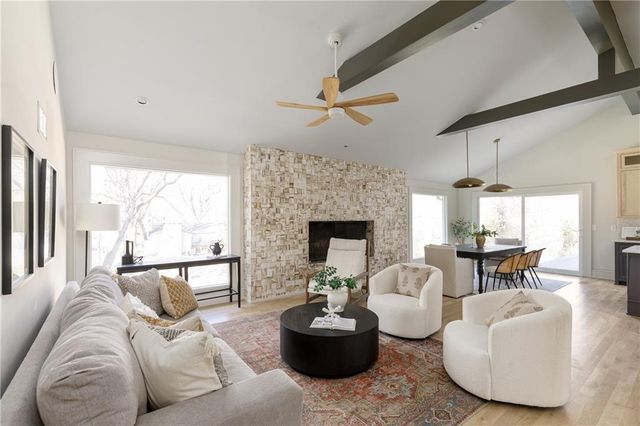 7416 Juniper Drive, Prairie Village, KS 66208