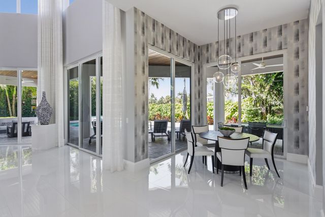 17661 Scarsdale Way, Boca Raton, FL 33496