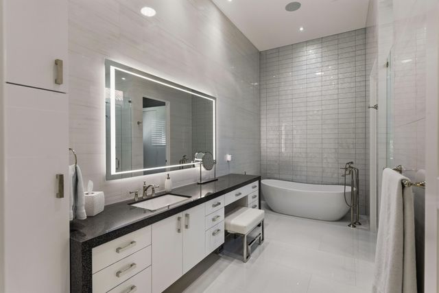 17661 Scarsdale Way, Boca Raton, FL 33496