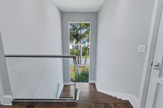 17661 Scarsdale Way, Boca Raton, FL 33496