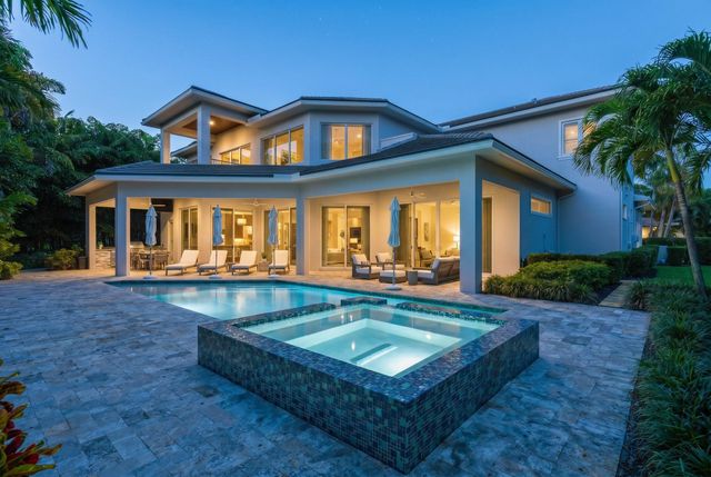 17661 Scarsdale Way, Boca Raton, FL 33496